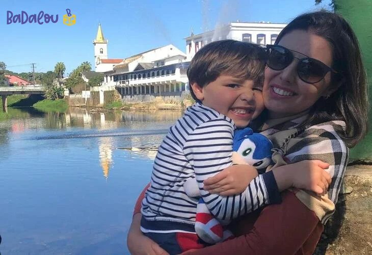 Empreender e ser Mãe: A inspiração por trás da criação da Badalou Empreender e ser Mãe: A inspiração por trás da criação da Badalou